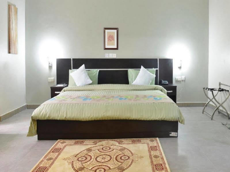 Sheer Luxury Apartments And Suites Abuja Exteriör bild