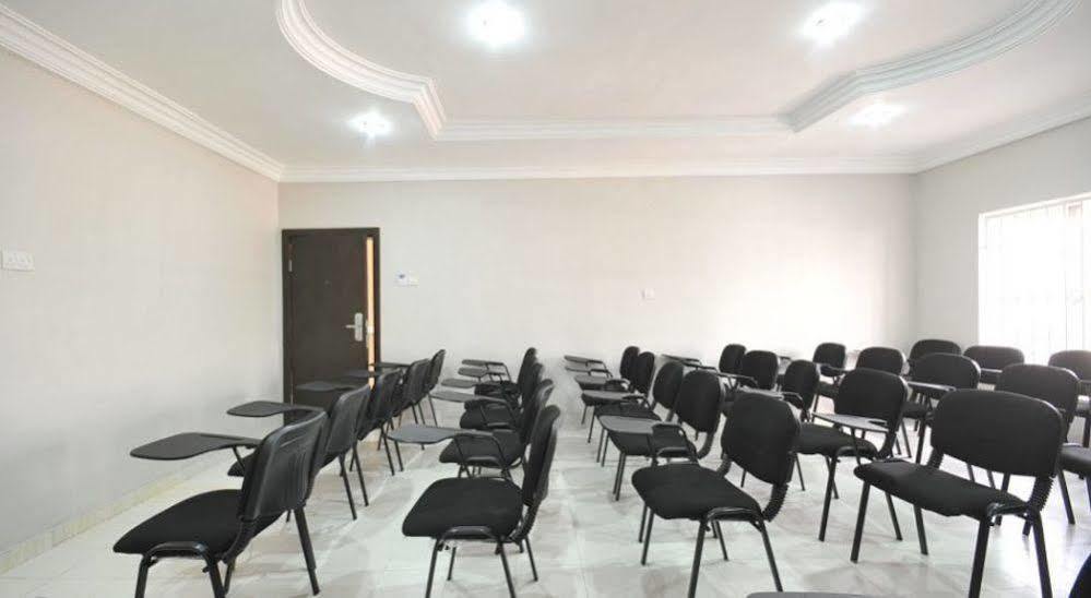 Sheer Luxury Apartments And Suites Abuja Exteriör bild